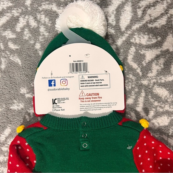 So'dorable Boys Elf Christmas Sweater with Matching Hat NEW 0-6 Months - Picture 2 of 3